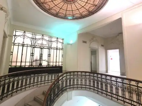 ALQUILER OFICINA FLORIDA y Av. Córdoba 900m2 Sin expensas Fte Galería PACIFICO