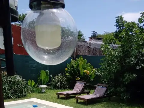 CABAÑAS A LA VENTA EN PTO. GABOTO A METROS DEL RÍO