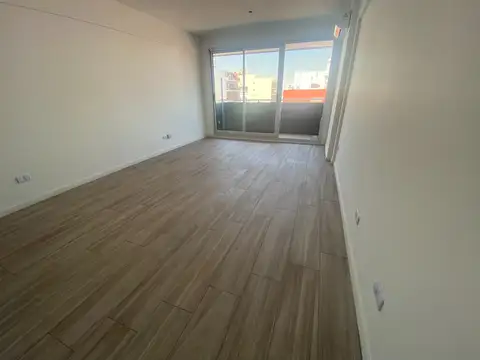 Av San Juan 2100, Piso 11