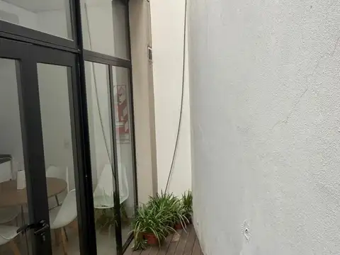 Oficina en Alquiler al Este