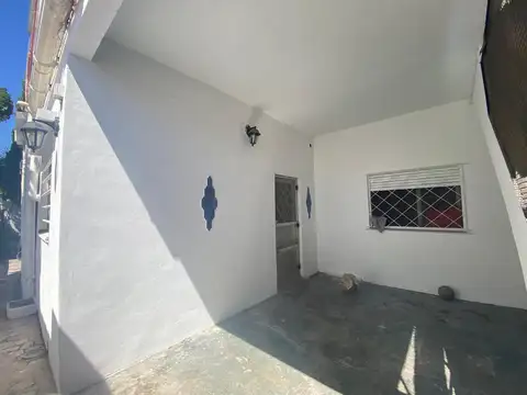 Depto Tipo Casa en Alquiler de 2 dormitorios