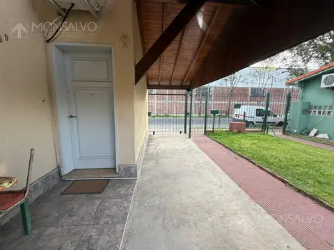 Depto Tipo Casa en Venta de 3 ambientes