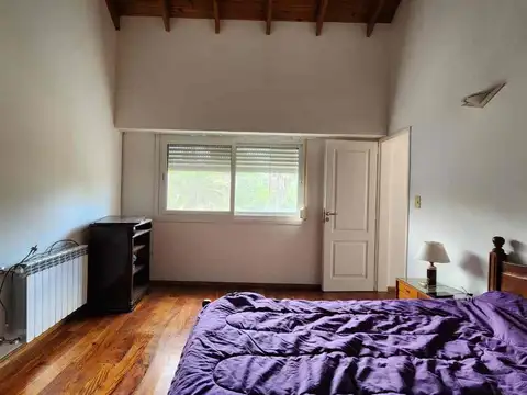 Casa 6 ambientes con 3 baños