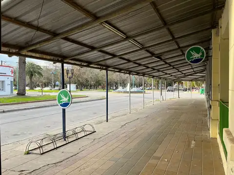 Local en Venta 75 años