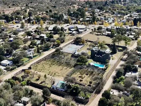 Casa en Venta en Villa Parque Siquiman, USD 1.700.000