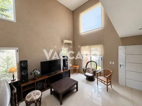 Casa en Alquiler de 3 dormitorios