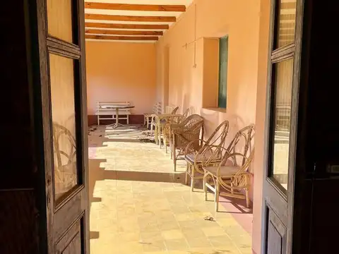 Casa 5 ambientes con 2 baños