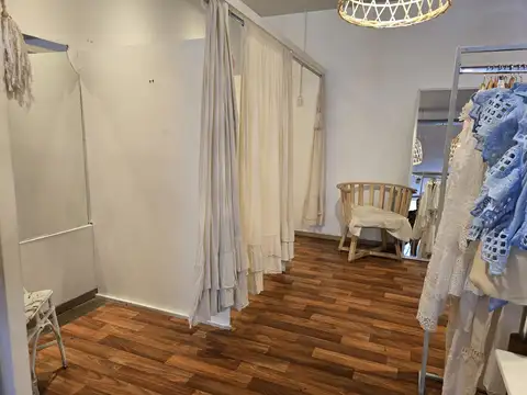 Local en Venta 45 años