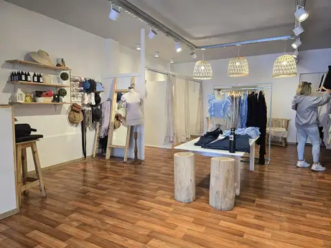 Local en Venta 45 años