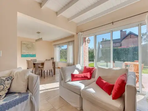 Casa en Venta en La Delfina, USD 310.000