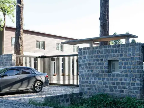 Depto Tipo Casa en Alquiler de 3 ambientes