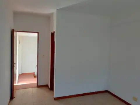 Casa 2 ambientes con 2 baños