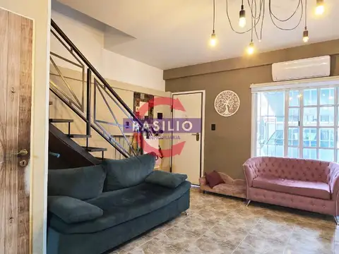 Depto Tipo Casa en Venta 25 años