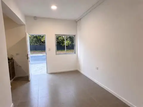 Alquiler de monoambiente- D F Sarmiento  1719 San Andres