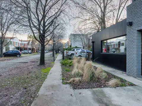 Casa en venta lbarrio privado duendes 2 dormitorios pileta parrilla luminoso
