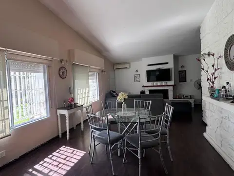 Casa 3 Dormitorios, con piscina | Roldan | Venta