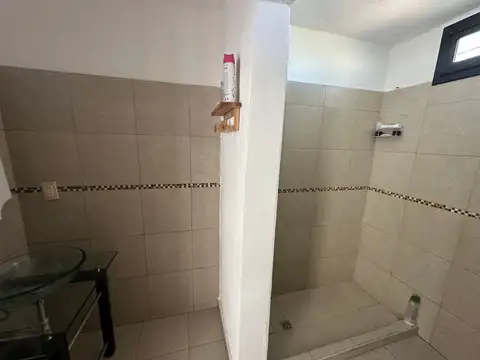 VENTA CASA ESTANCIA VIEJA 3 DORM 2 BAÑOS TERRAZA