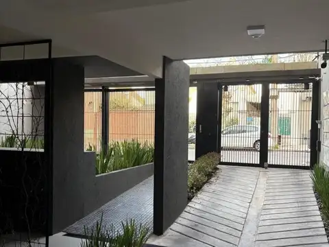 Esmeralda 400 , Piso 4