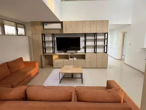 Casa en Alquiler de 3 dormitorios