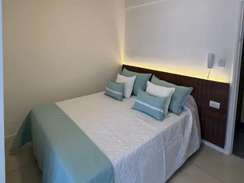 DEPARTAMENTO 1 AMBIENTE AL FRENTE AMOBLADO, PLAZA MITRE