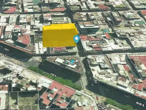 Maipú e/ Teniente General Juan Domingo Perón y Sarmiento