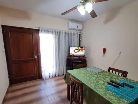 SE VENDE CASA INTERNA EN EL CENTRO DE RECONQUISTA