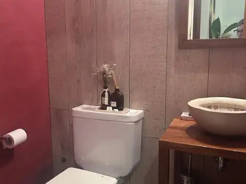 Casa 5 ambientes con 3 baños