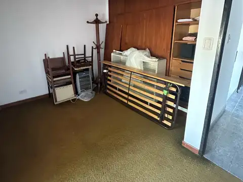 Terreno, Local y  2 casas en dos lotes propios