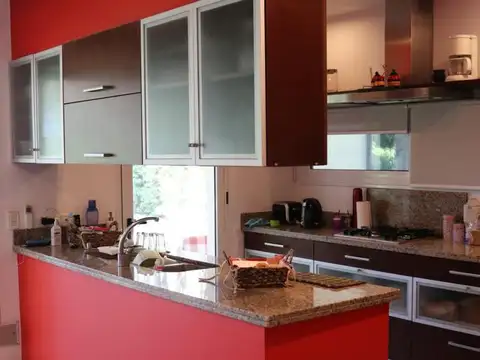 HERMOSA CASA 4 DORMITORIOS (PILETA CLIMATIZADA) Seleme 940 - Pinamar