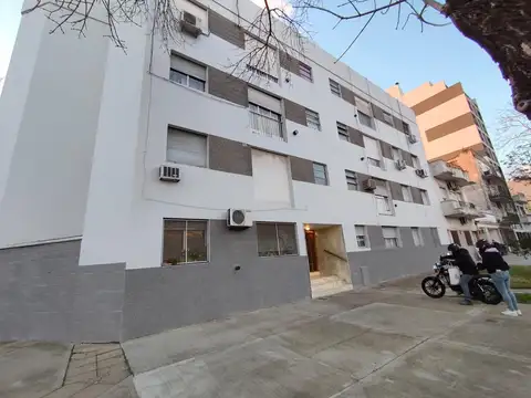 3 AMBIENTES 2° PISO POR ESCALERA