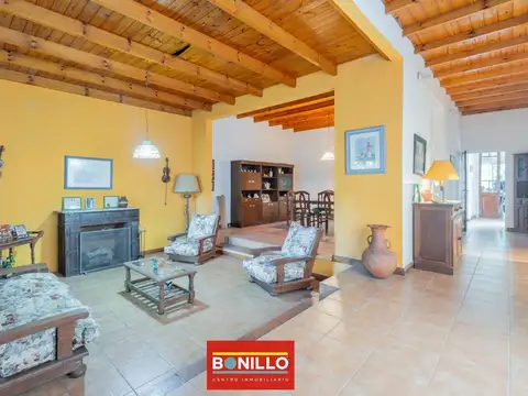Casa en Venta con 1 cochera