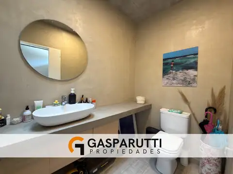 Casa 4 ambientes con 3 baños