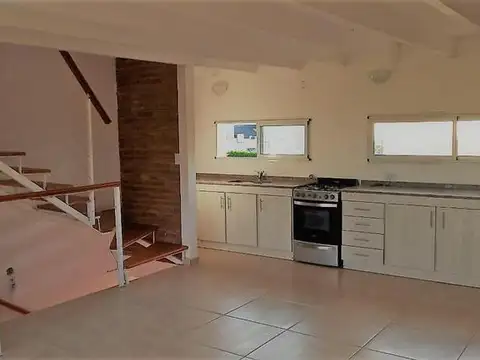 Casa 3 ambientes con 2 baños