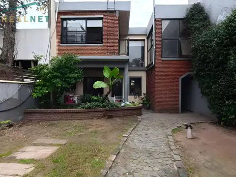 Navarro 2700