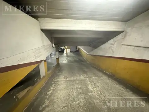 Cochera en  Martinez