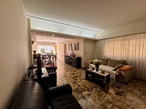 Departamento en Venta de 4 dormitorios