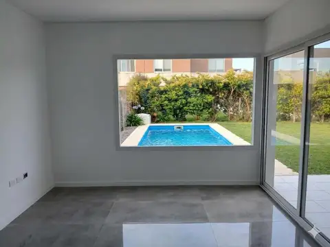 Casa 5 ambientes con 2 baños