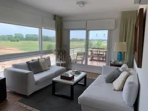 Departamento en venta con vista al golf en Terrazas al golf