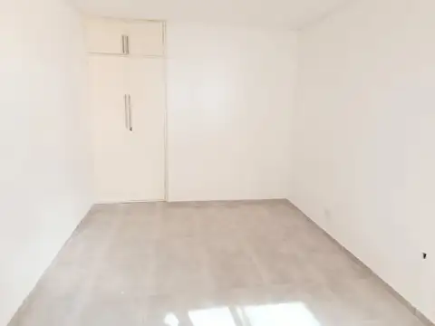 VENTA DEPARTAMENTO MONOAMBIENTE B° CENTRO COCHERA