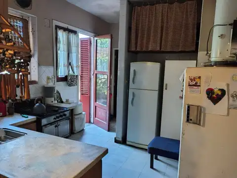 VENTA CASA 4 AMB. JORGE NEWBERY GRAN PARQUE