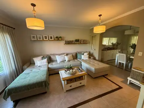 Casa Monoambiente con 2 baños