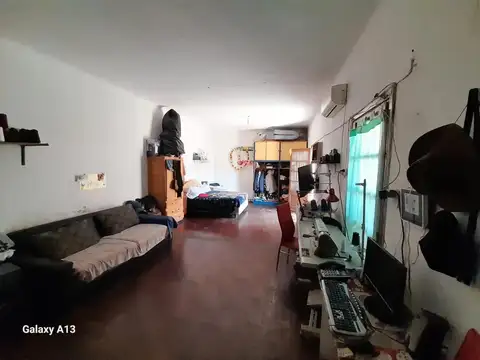 Venta local c/vivienda s/ Arieta. Excelente ubicación! Poco