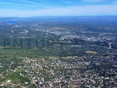 TERRENO COSQUIN DE  480 M2 A SOLO 5 MINIUTOS PLAZA PROSPERO MOLINA