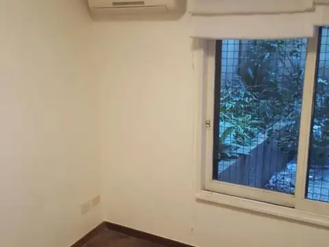 Carlos Pellegrini 1000, Piso PB