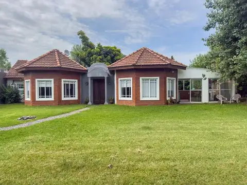CASA EN VENTA 4 DORMITORIOS HUDSON COUNTRY EL CARMENCITO