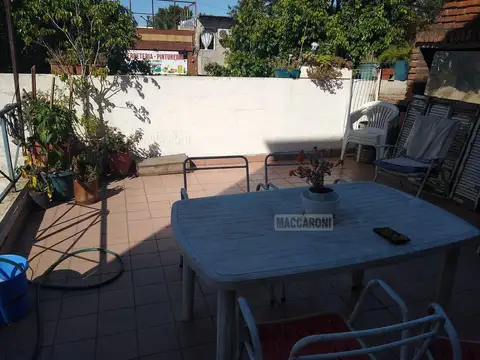 Depto Tipo Casa en Venta de 5 ambientes