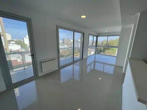 Rawson 2700, Piso 5