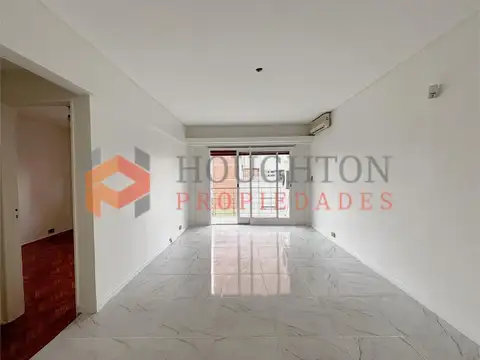 Departamento en VENTA en Caballito. 4 ambientes. Excelente estado