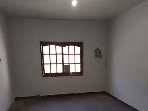 Casa en Venta en Claypole, USD 45.000