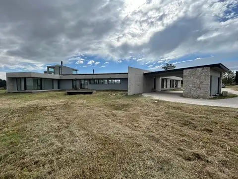 VENTA TERRENO GRAN POTENCIAL DE DESARROLLO RAMALLO